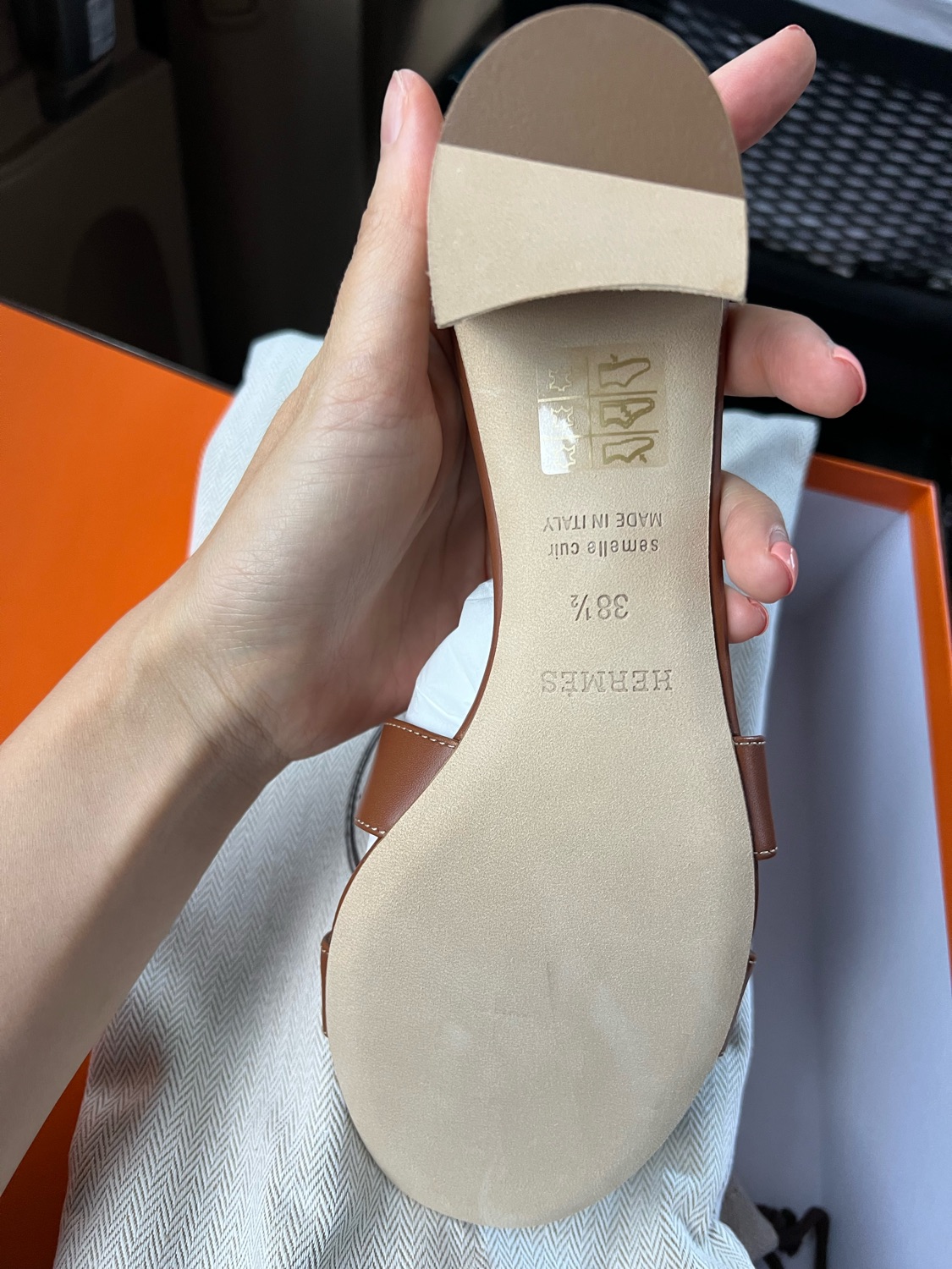 Hermes Oasis - RE.LOVED - Sustainable Fashion, Buy, Sell Hermes Oasis - RE.LOVED - Sustainable Fashion, Buy, Sell