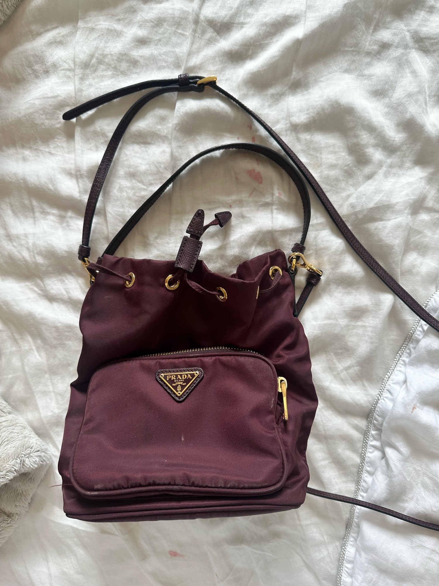 Prada Duet Re-Nylon Bucket Bag - RE.LOVED - Sustainable